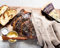 Vacherin Fribourgeois AOP & Caramelised Onion Challah